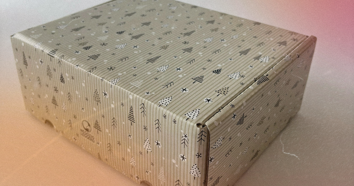 Packaging natalizio personalizzato per aziende