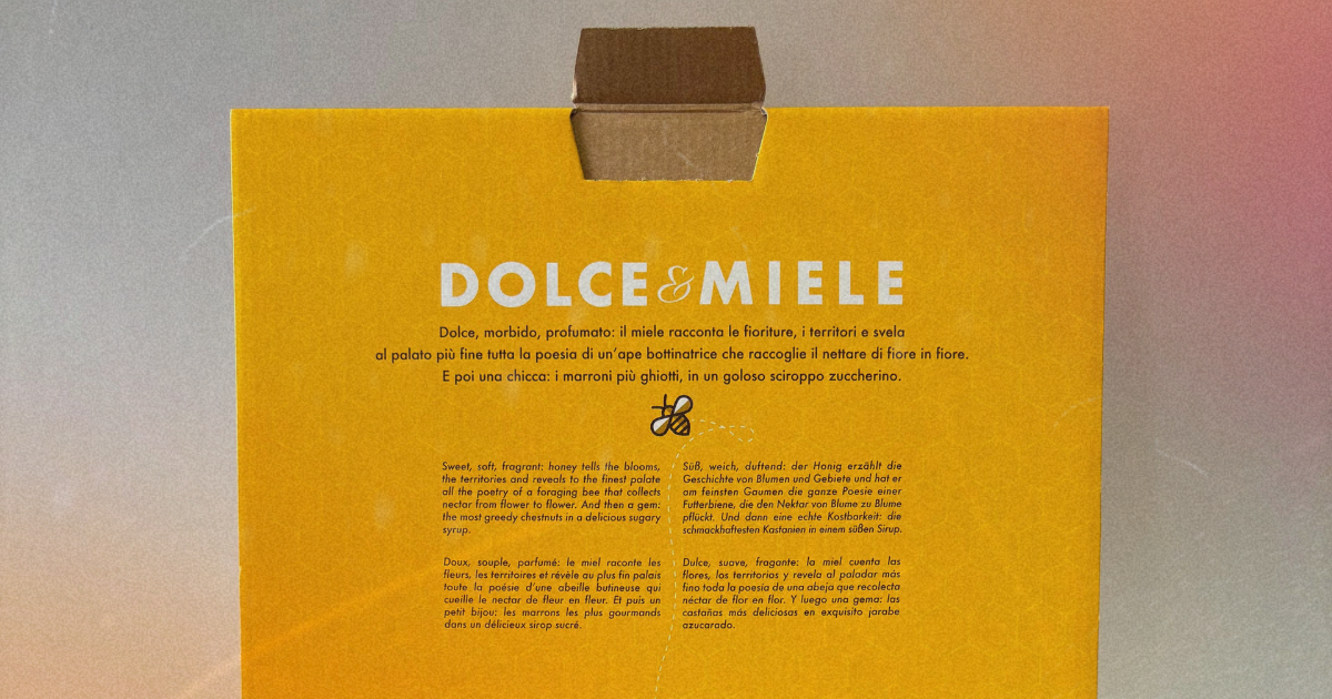 Packaging natalizio personalizzato per aziende